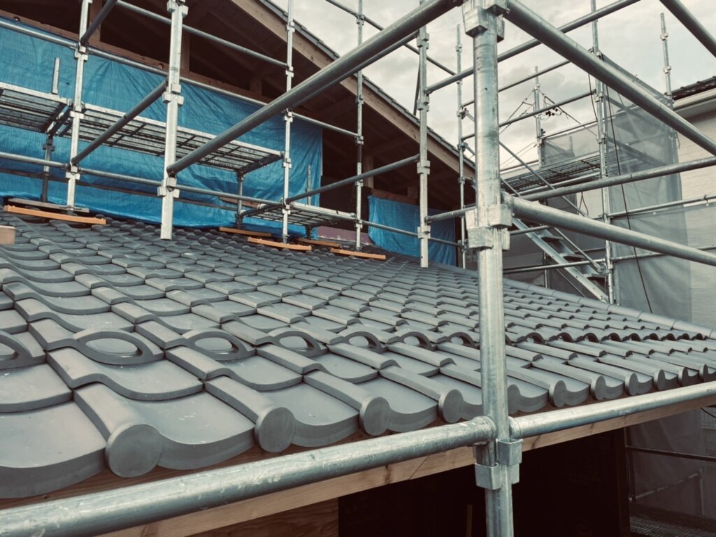 長野県上田市で施工した和瓦と塗り壁が特徴的な和モダンの施工事例｜地元密着工務店