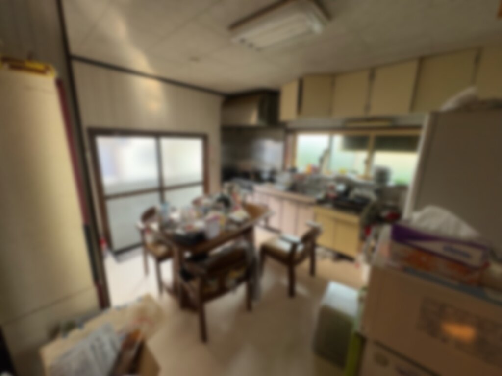 丸子町で施工したL字キッチンが特徴的な再創造型リフォーム｜寺澤建設